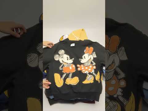 Mickey & More Sweatshirts 39 pcs 35 lbs C0328234-40