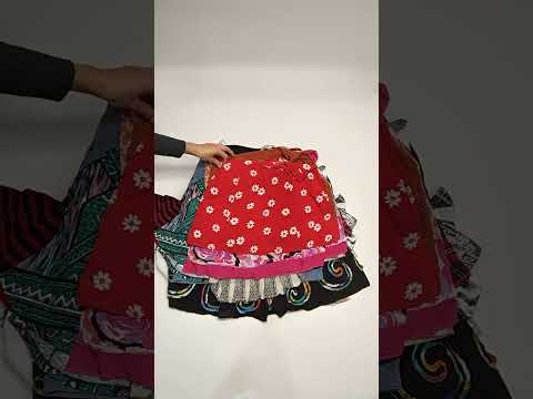 Mini Skirts 92 pcs 37 lbs E0403635-23