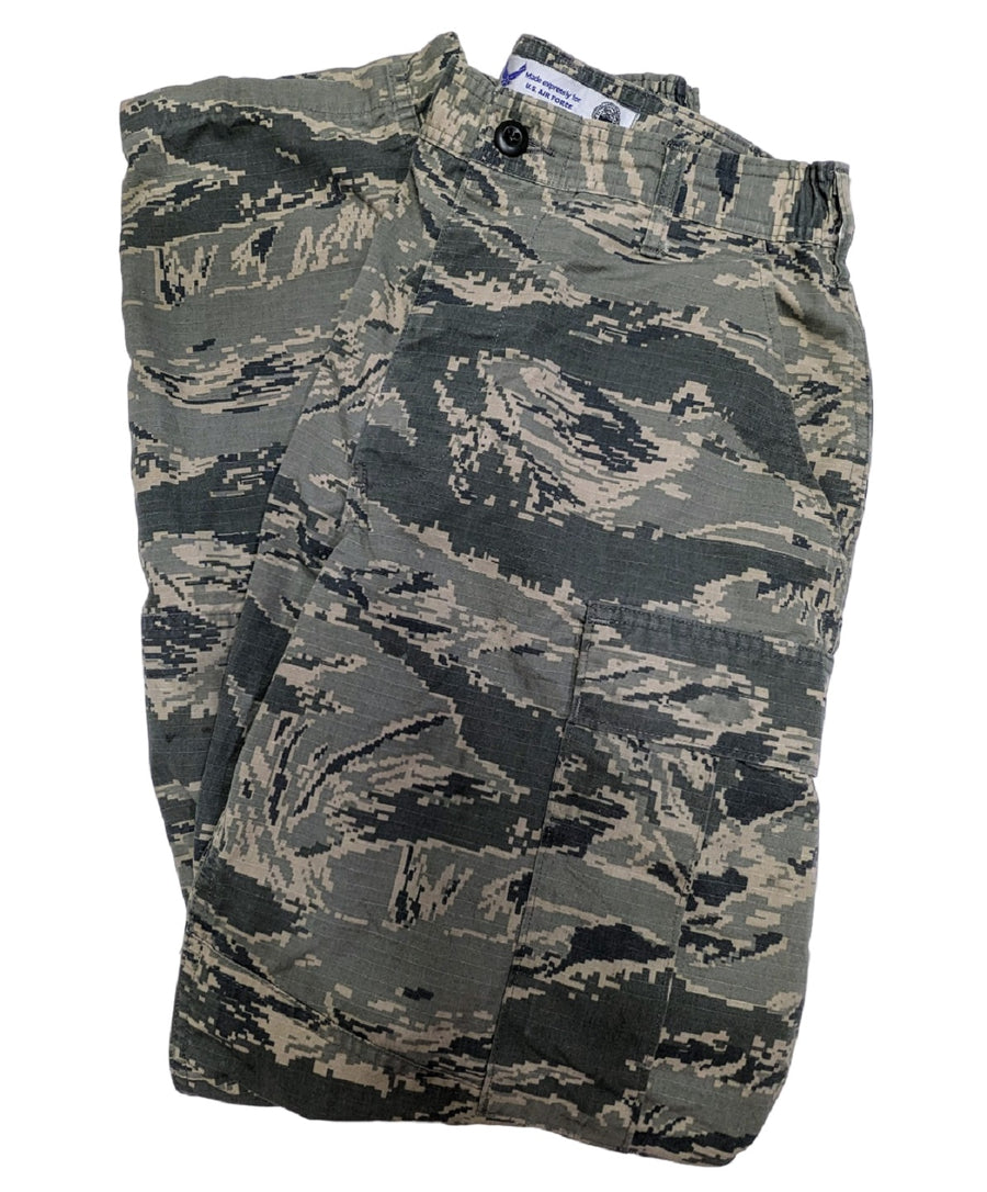 Y2K Rapper Military Cargo Pants 17 pcs 27 lbs E0401531-16 - Raghouse