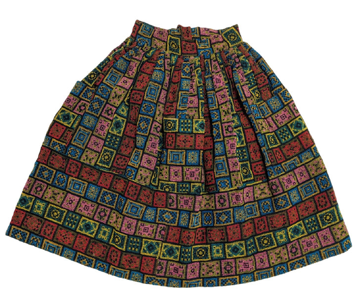 Vintage Winter Skirts 47 pcs 37 lbs A0418501-23