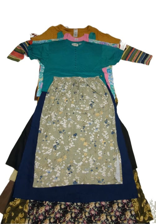 80s 90s Y2K Skirts + Tees & Tops 50 pcs