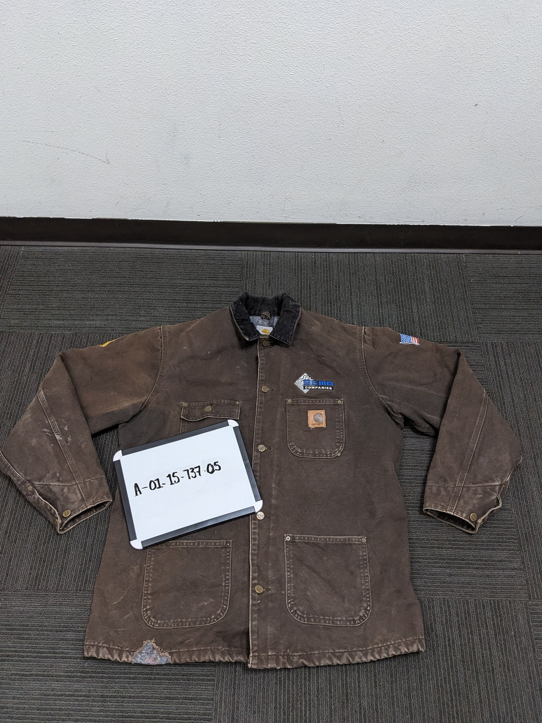 xCarhartt Jacket 1 pc 4 lbs A0115737-05 - Raghouse