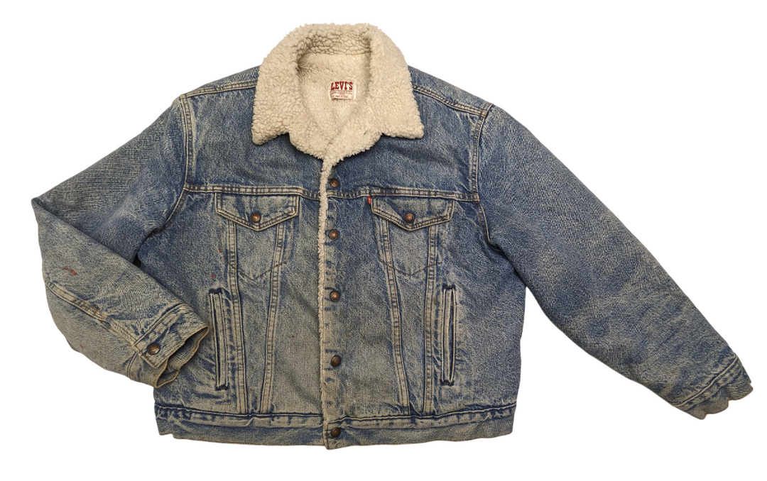 Vintage Levis Sherpa Lined Denim Jacket 1 pc 5 lbs C0419200-05