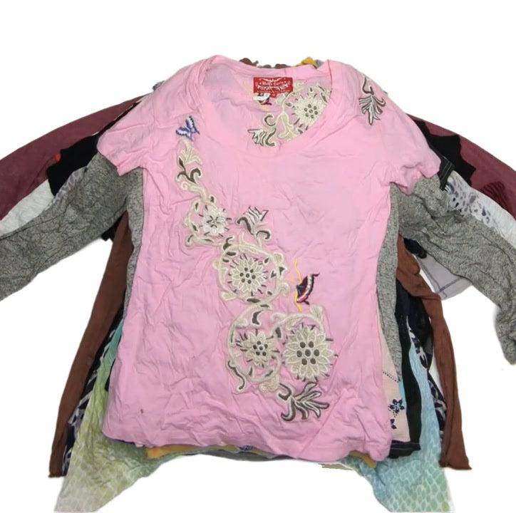 Abbie Recycle & Good Tees & Tops 84 pcs