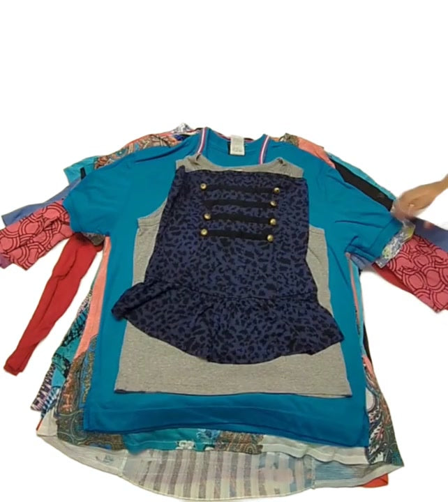 Abbie Recyle Tees & Tops 69 pcs