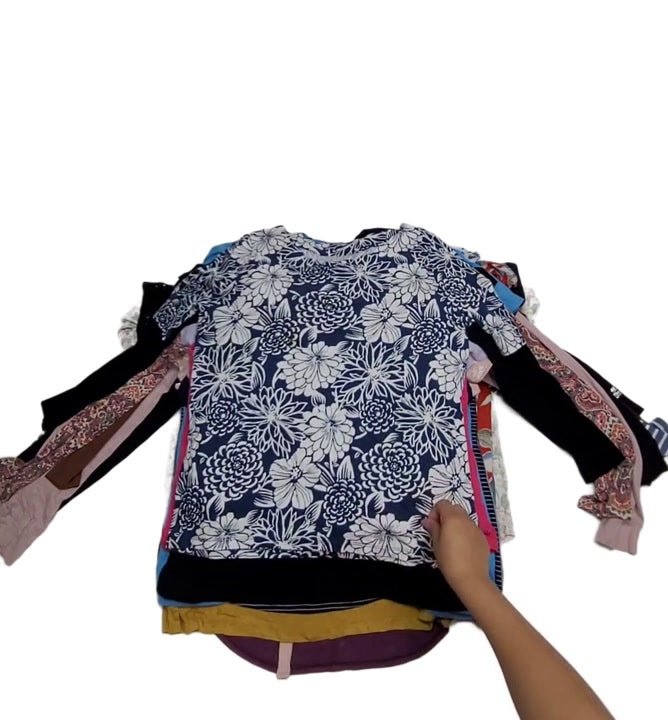Abbie Unsorted Tees & Tops 88 pcs