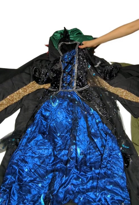 Adult Halloween Costumes 32 pcs