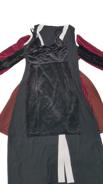 Ana Black & Burgandy Autumn Variety Mix 22 pcs