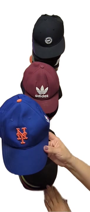 Ana Recycle Hats 62 pcs