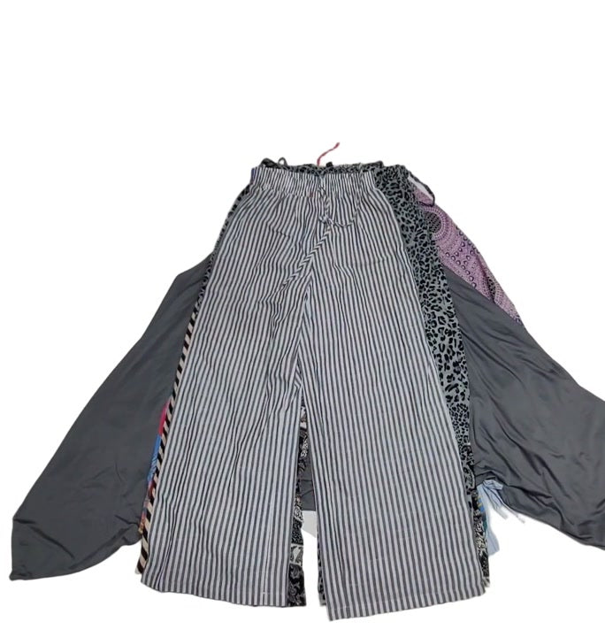 Hippie + Weekend Pants Unsorted 51 pcs