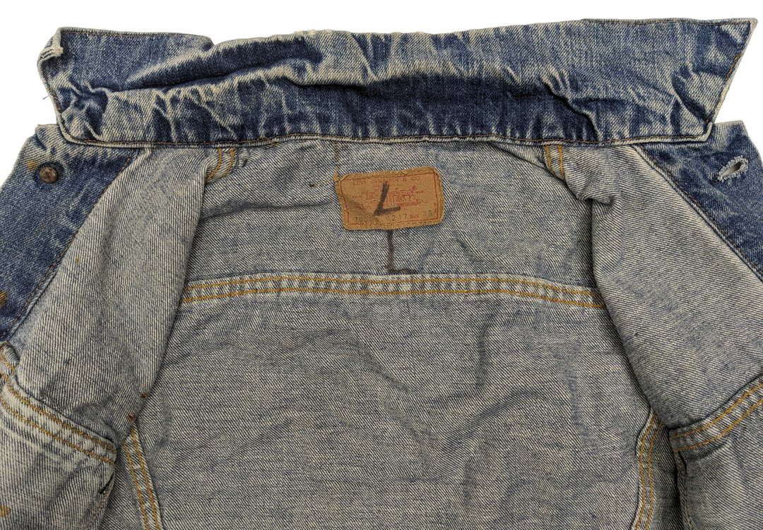 Vintage Levis 2 Pocket Denim Jacket 1 pc 1 lb B0424206-05
