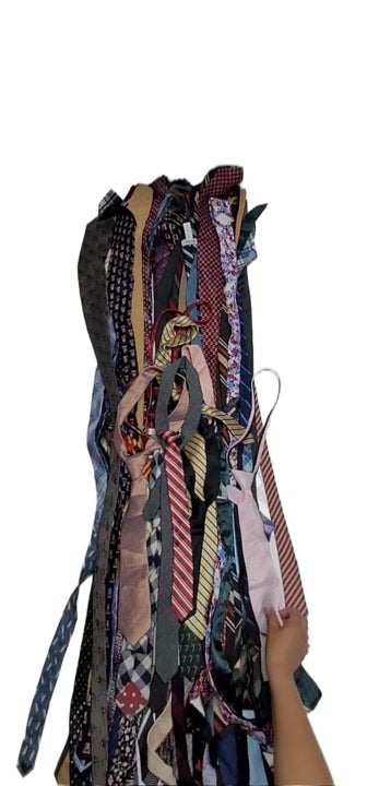 Pre-Tied + Kids & More Ties 275 pcs