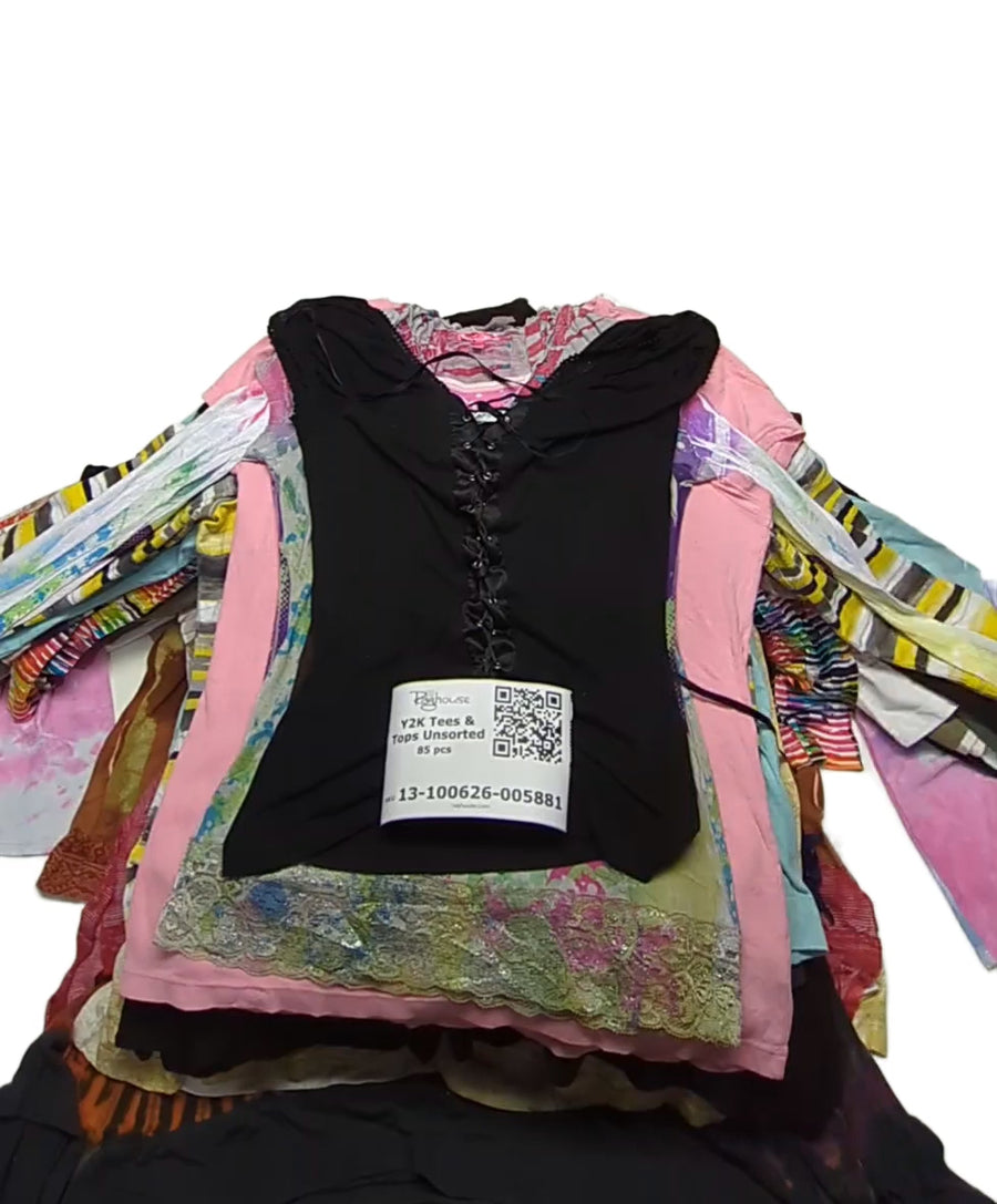 Y2K Tees & Tops Unsorted 85 pcs