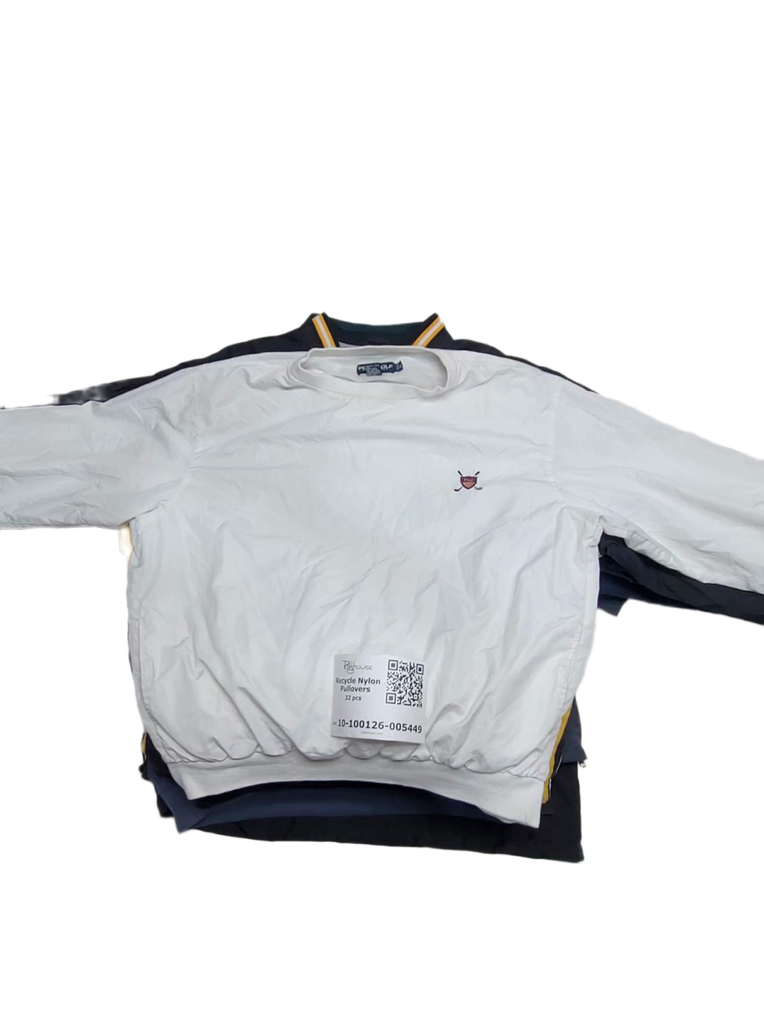 Recycle Nylon Pullovers 32 pcs