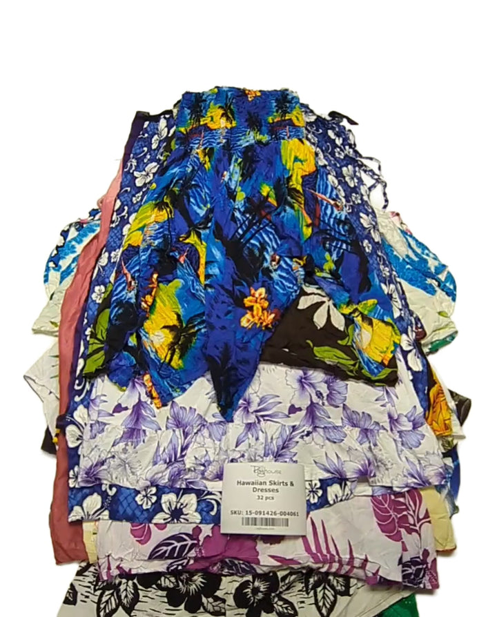 Hawaiian Skirts & Dresses 32 pcs