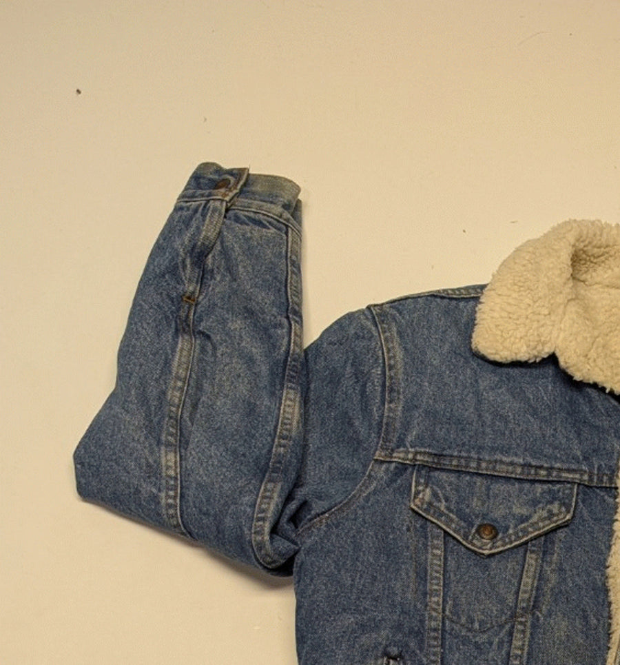 Vintage Levis Sherpa Denim Trucker Jacket 40 1 pc
