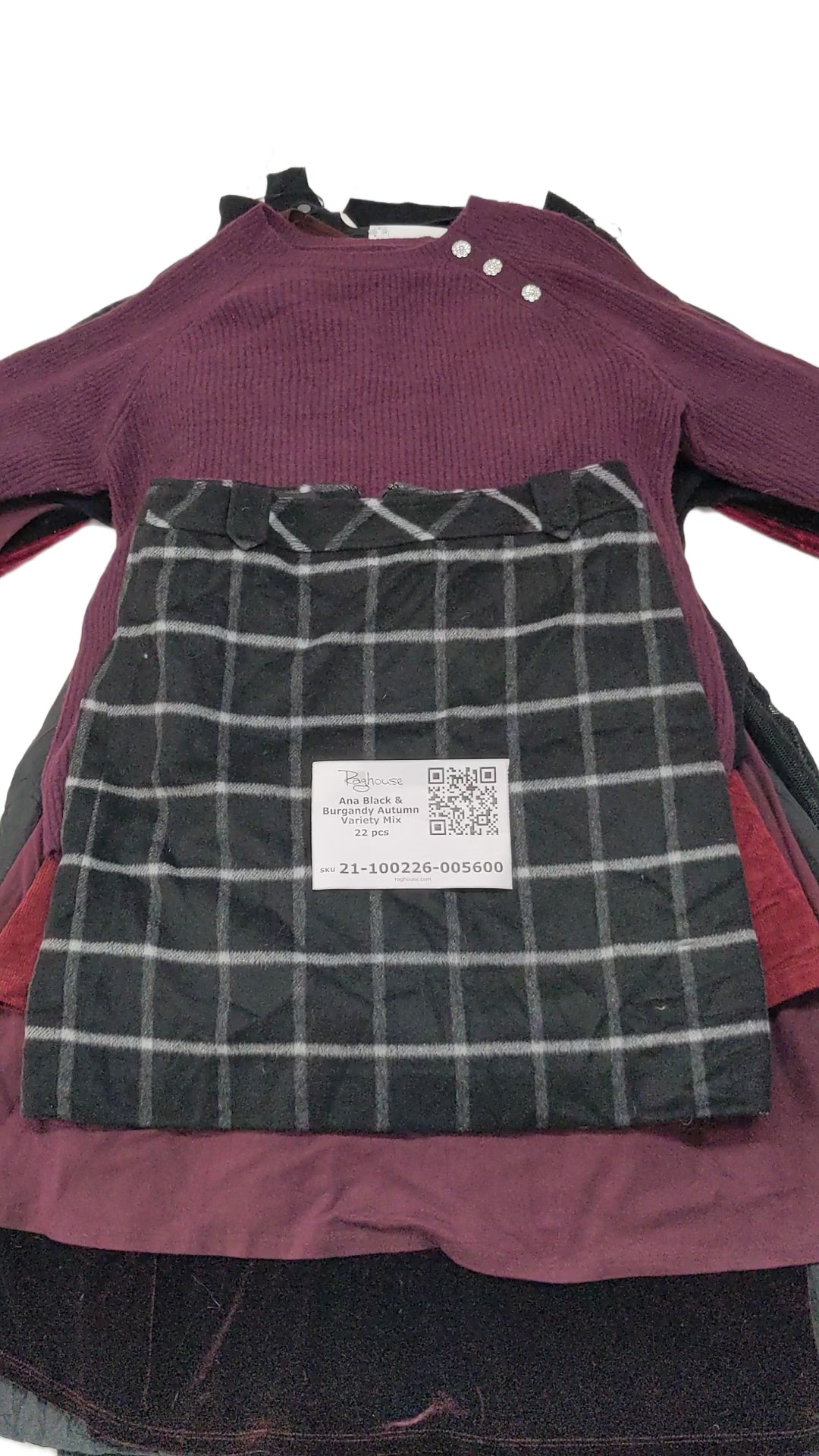 Ana Black & Burgandy Autumn Variety Mix 22 pcs