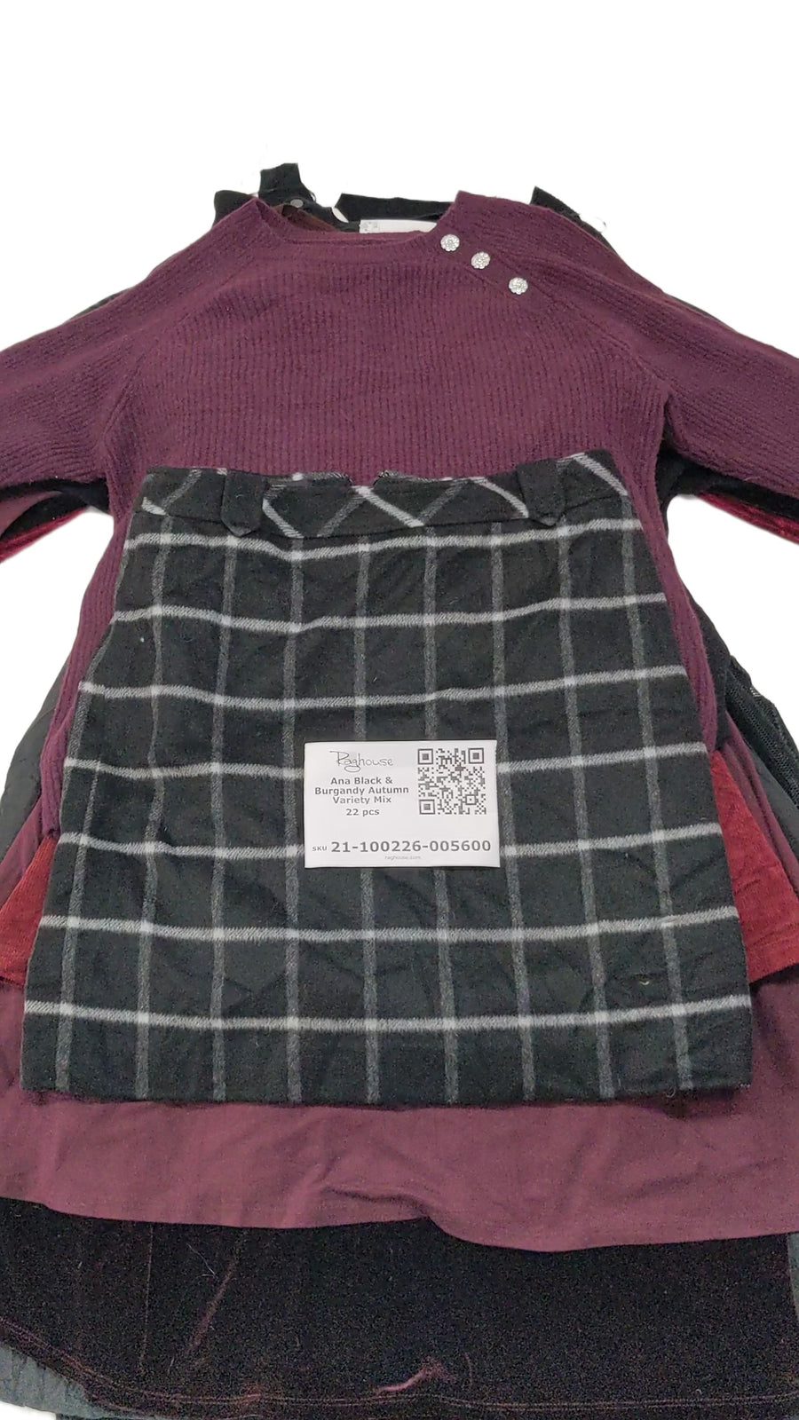 Ana Black & Burgandy Autumn Variety Mix 22 pcs