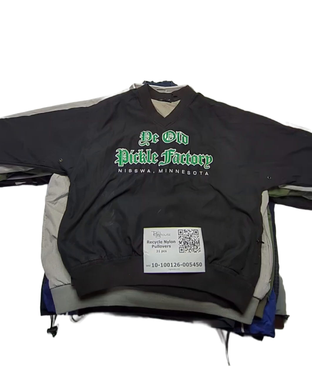 Recycle Nylon Pullovers 31 pcs