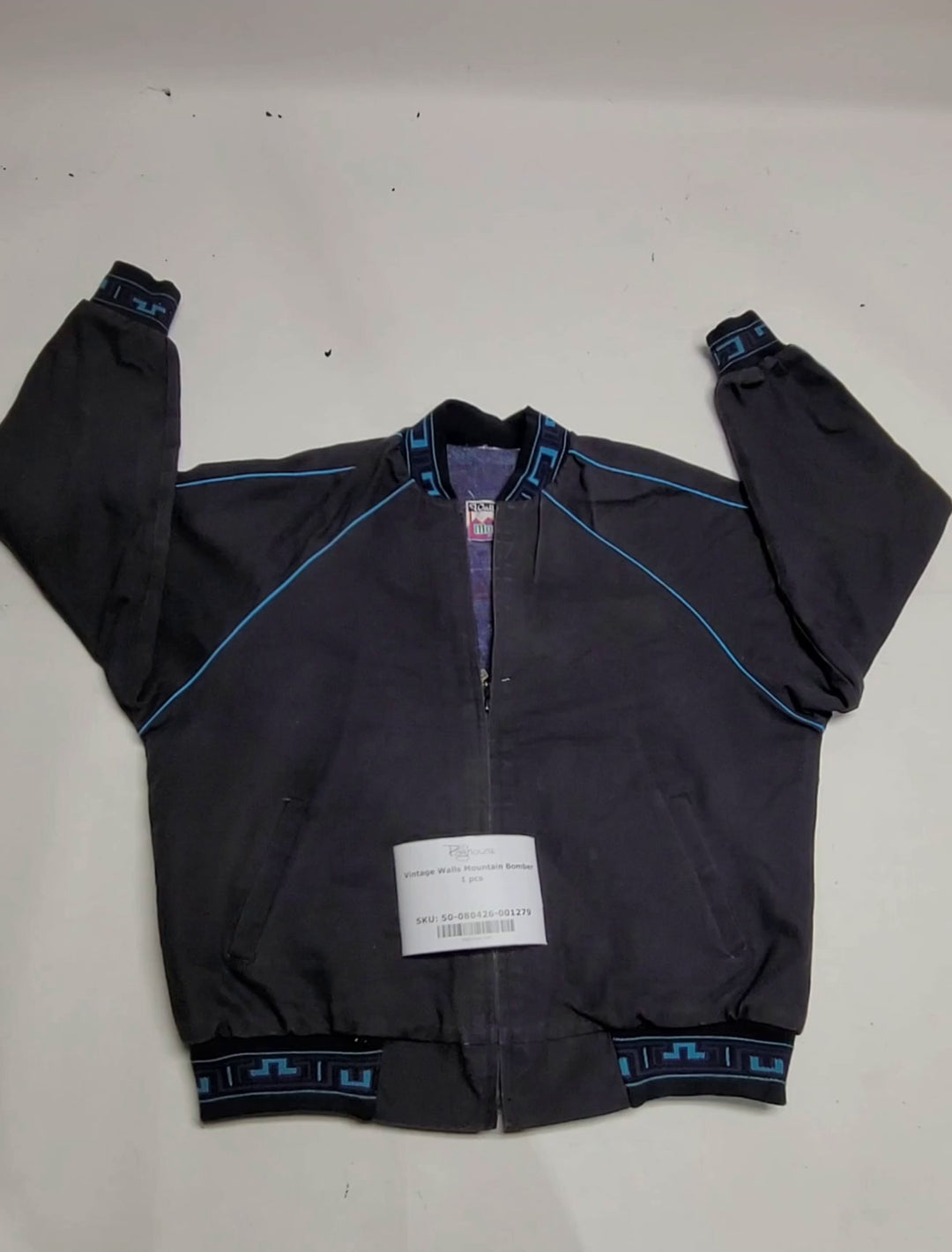 Vintage Walls Mountain Bomber 1 pc