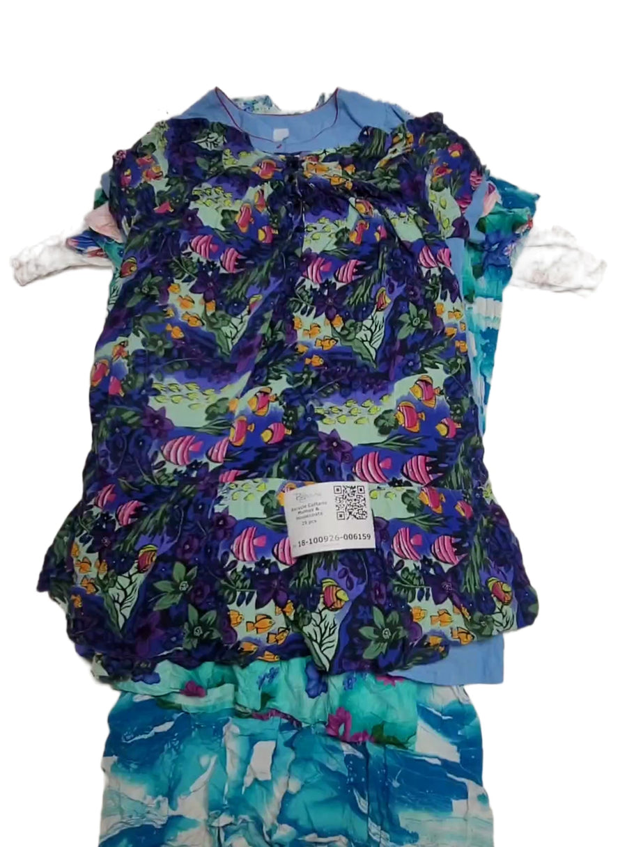 Recycle Caftans Mumus & Housecoats 29 pcs