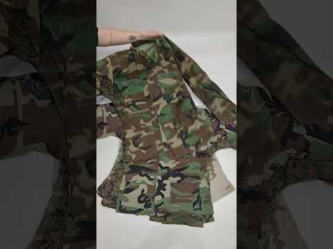 Military Jackets 14 pcs 23 lbs C0419526-16