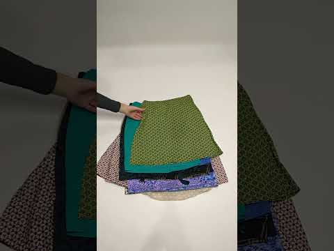 Vintage & Modern Mini Skirts 80 pcs 39 lbs E0403628-23