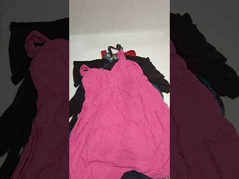 Plus Size Trendy Dresses 48 pcs 41 lbs B0415510-23