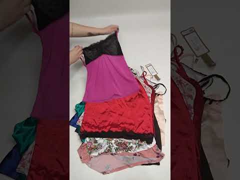 Modern Camisoles and Slip Dresses 101 pcs 24 lbs C0419533-16