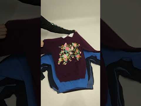 Vintage Grandma Sweatshirts 40 pcs 39 lbs A0418509-23