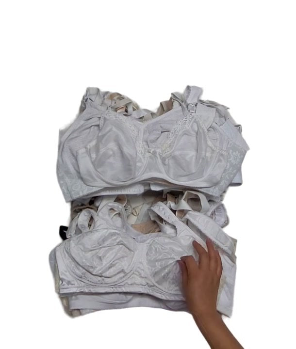 Recycle Bras 52 pcs
