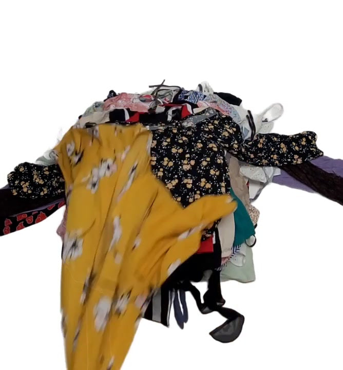 Recycle Crop Blouses 97 pcs