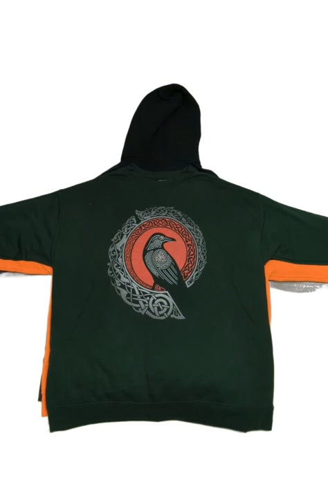 Recycle Destination + Graphic Sweatshirts 18 pcs