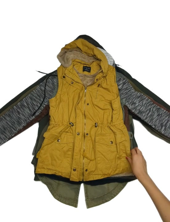 Recycle Field & More Jackets 14 pcs