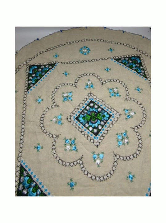 Recycle & Good Tablecloths & More 50 pcs