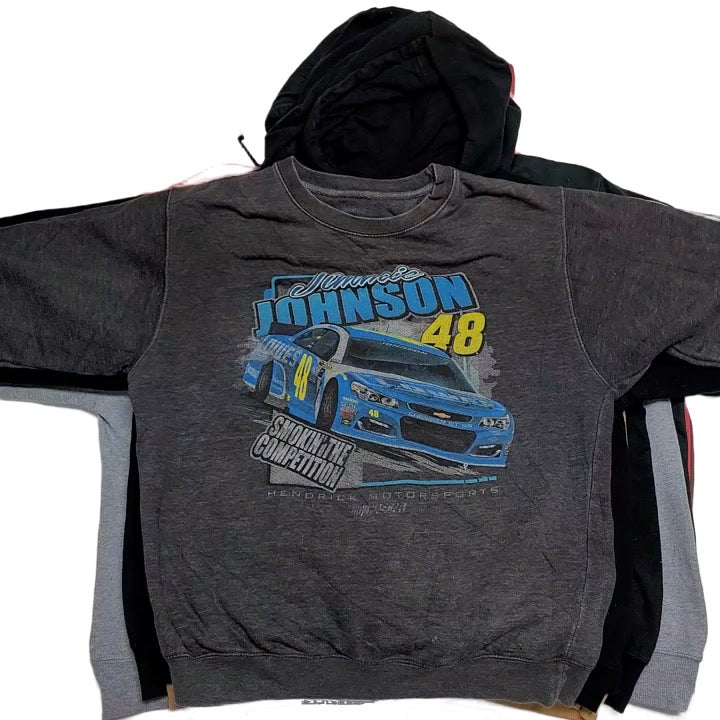 Recycle Graphic + Y2K Sweatshirts 19 pcs