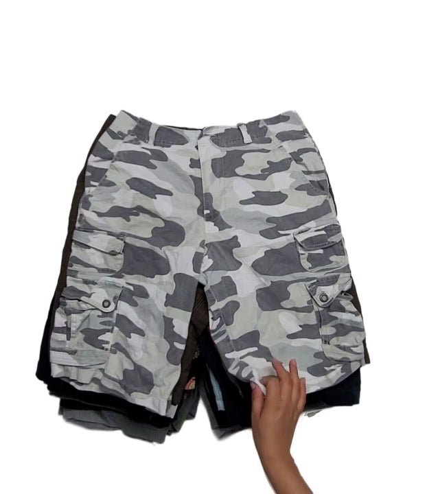 Recycle Mens Skater Brand Shorts 41 pcs