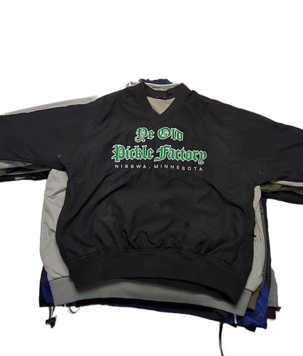 Recycle Nylon Pullovers 31 pcs