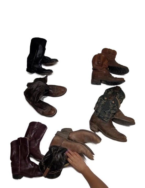 Recycle Round Toe Boots 6 pcs