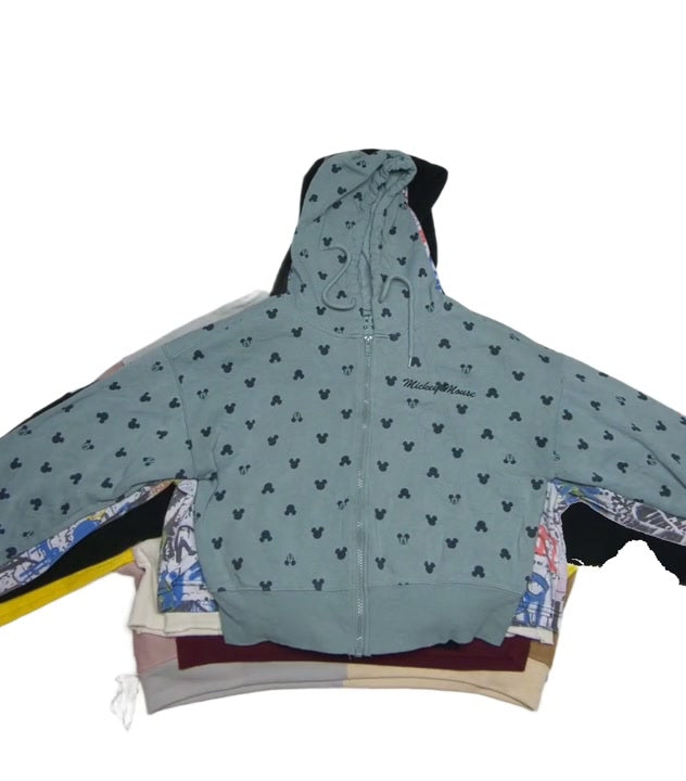 Recycle Statement + Graphic Crop Sweatshirts 24 pcs