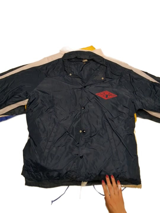 Recycle Vintage Snap Windbreakers 23 pcs