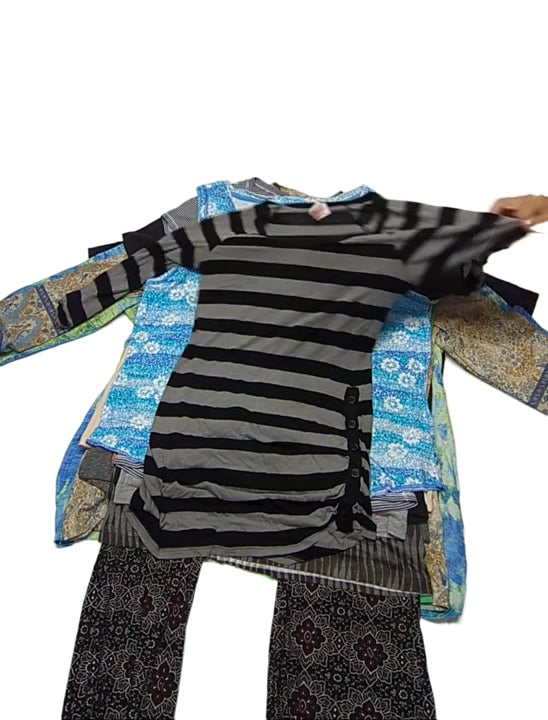 Unsorted Tees & Tops 65 pcs
