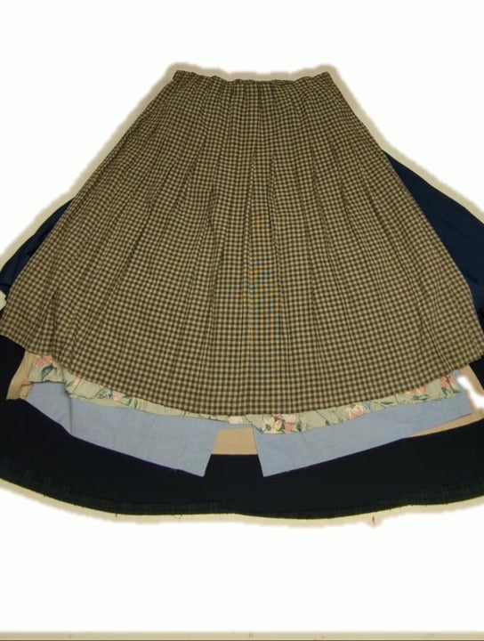 Vintage Skirts 40 pcs