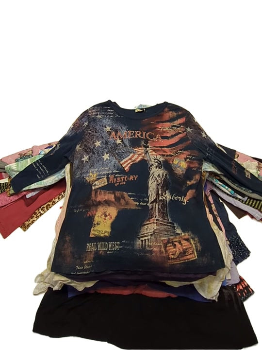 Y2K Tees & Tops Unsorted 91 pcs